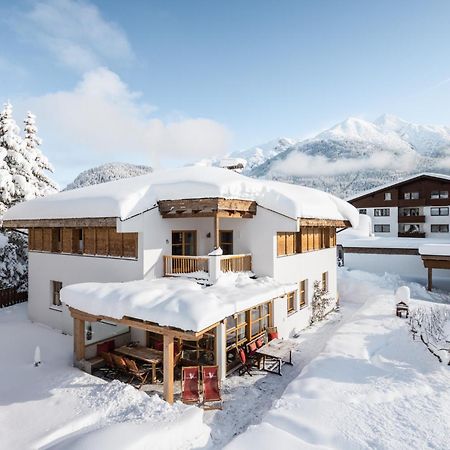 Loewen Chalets Seefeld in Tirol Kültér fotó