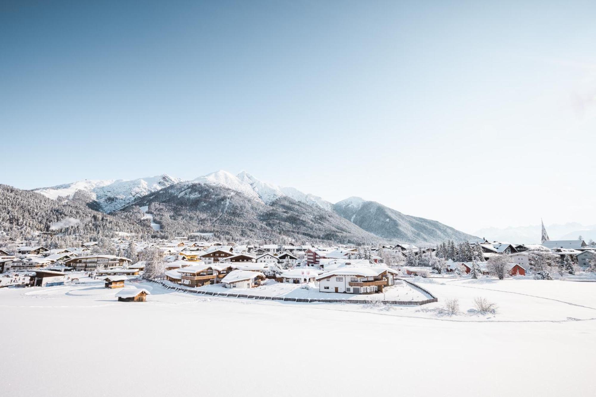 Loewen Chalets Seefeld in Tirol Kültér fotó