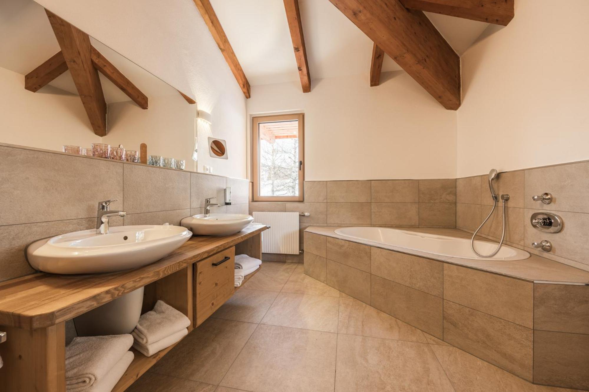 Loewen Chalets Seefeld in Tirol Kültér fotó
